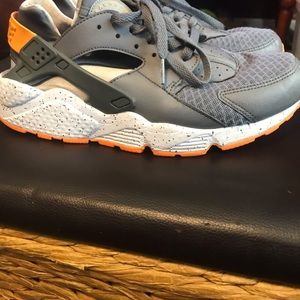 junior grey huaraches